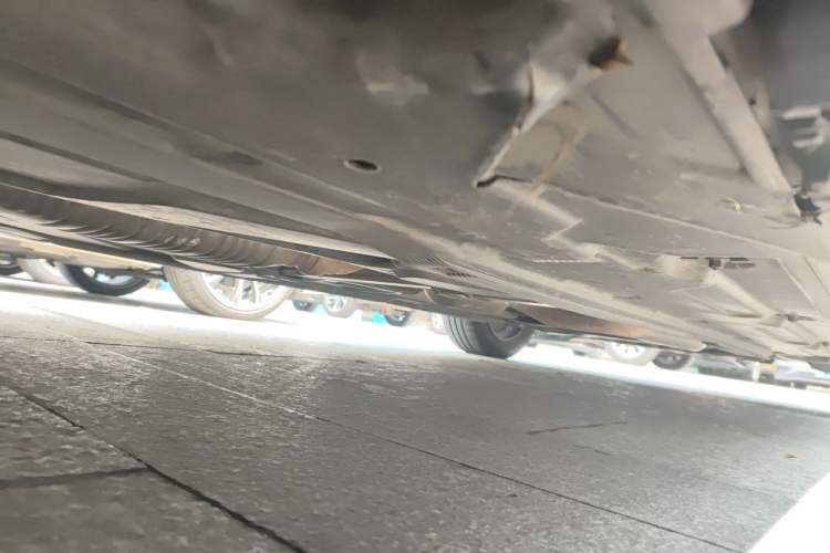 Used Mercedes-Benz C-Class 2011 C 200 CGI Elegant Model Chassis Rear Right