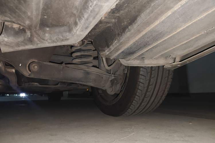 Used Mercedes-Benz C-Class 2011 C 200 Fashion Travel Edition Chassis Rear Right