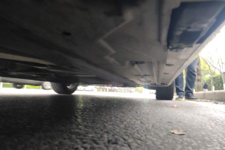 Used Mercedes-Benz C-Class 2011 C 200 Fashion Travel Edition Chassis Rear Right