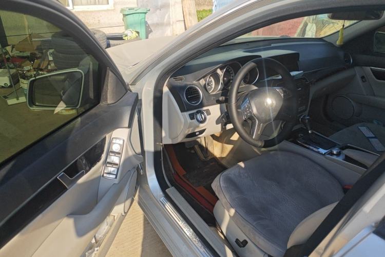 Used Mercedes-Benz C-Class 2011 C 180K Classic model Driver Seat