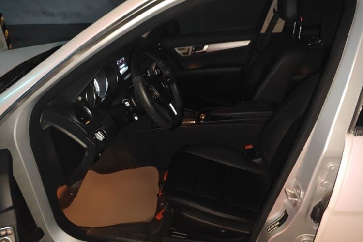Used Mercedes-Benz C-Class 2011 C 200 Fashion Travel Edition Driver Seat