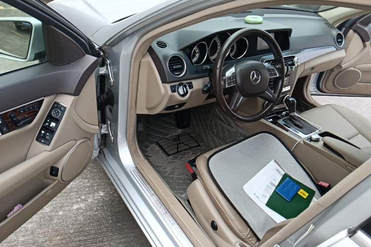 Used Mercedes-Benz C-Class  Driver Seat