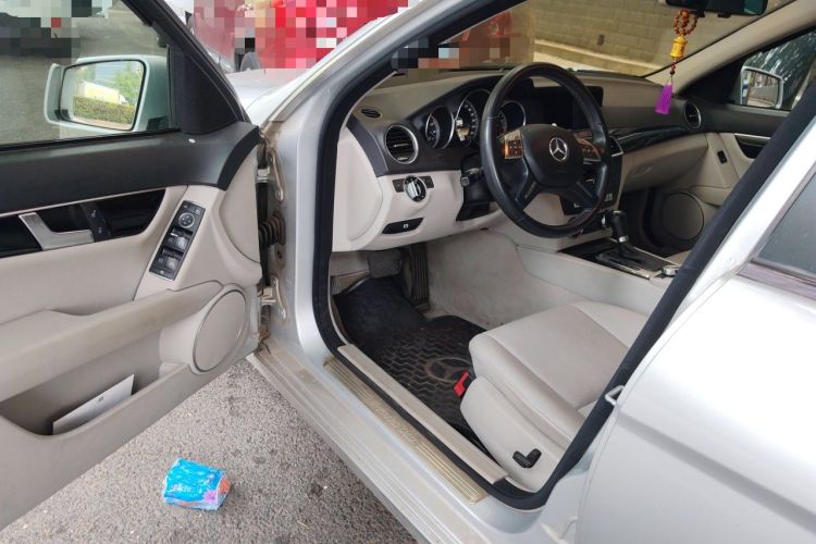 Used Mercedes-Benz C-Class 2011 C 180K Classic model Driver Seat