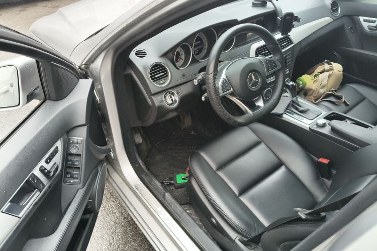 Used Mercedes-Benz C-Class 2011 C 200 Fashion Travel Edition Driver Seat
