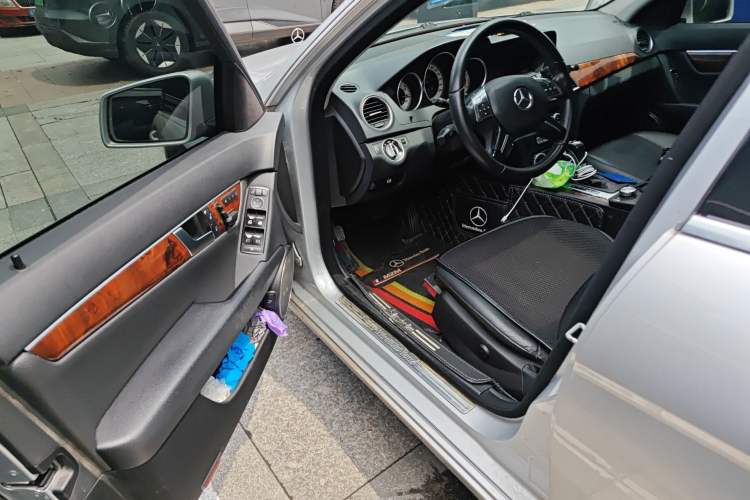 Used Mercedes-Benz C-Class 2011 C 200 CGI Elegant Model Driver Seat