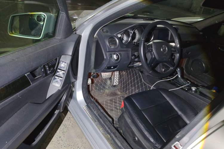 Used Mercedes-Benz C-Class 2011 C 200 CGI Fashion Model Driver Seat