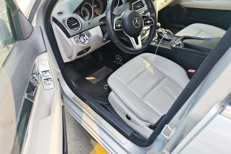 Used Mercedes-Benz C-Class 2011 C 260 CGI Fashion Model Driver Seat