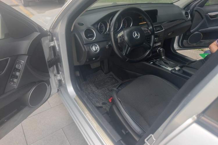 Used Mercedes-Benz C-Class 2011 C 180K Classic model Driver Seat