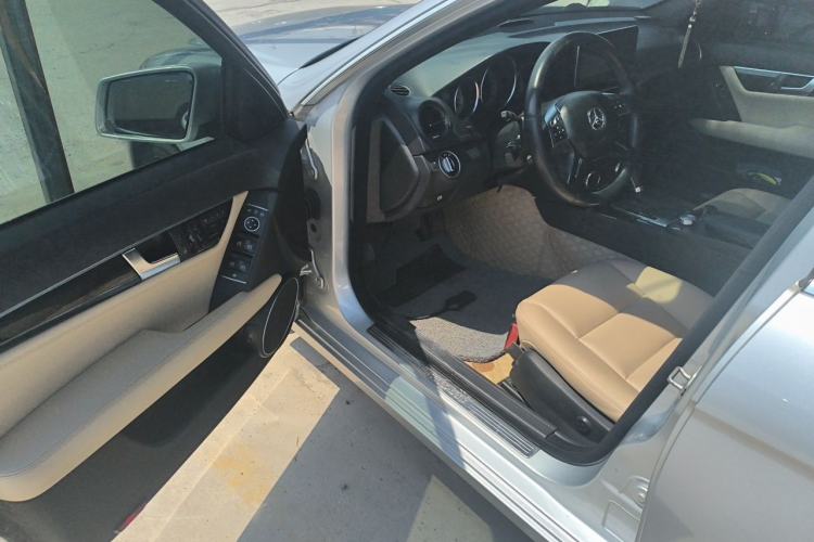 Used Mercedes-Benz C-Class 2011 C 200 CGI Fashion Model Driver Seat