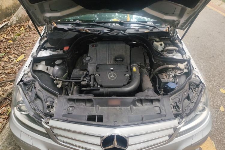 Used Mercedes-Benz C-Class 2011 C 200 CGI Fashion Model Engine Bay