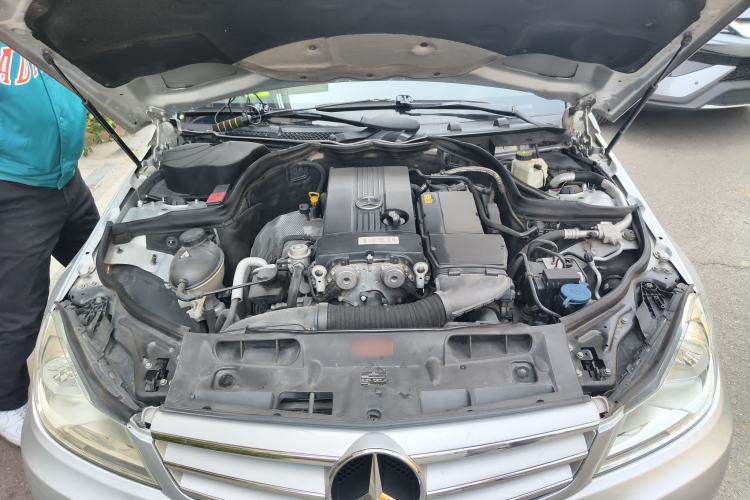 Used Mercedes-Benz C-Class 2011 C 180K Classic model Engine Bay
