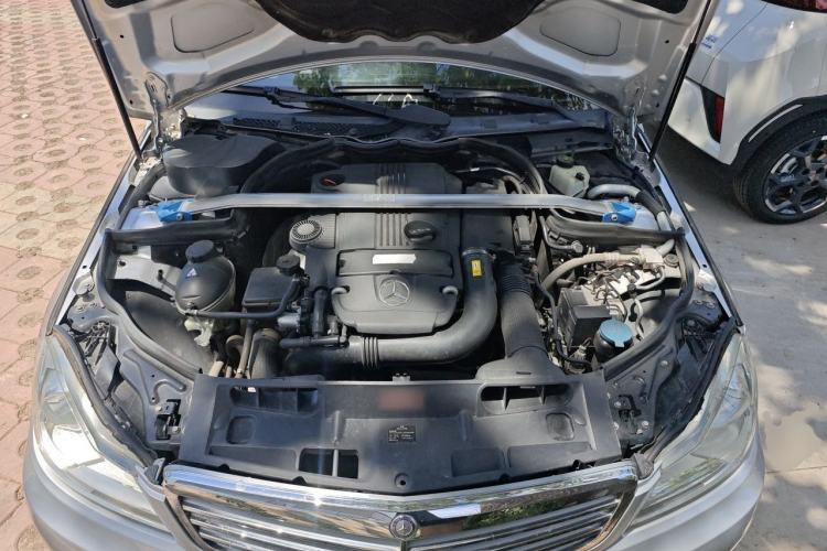 Used Mercedes-Benz C-Class 2011 C 200 CGI Elegant Model Engine Bay