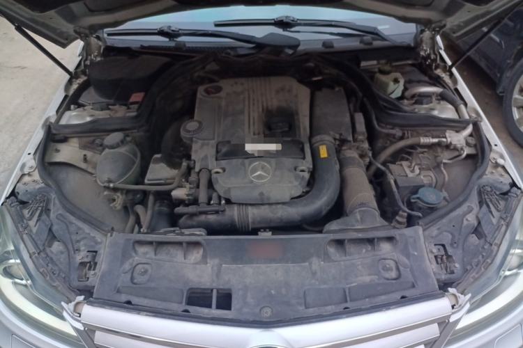 Used Mercedes-Benz C-Class 2011 C 200 CGI Fashion Model Engine Bay