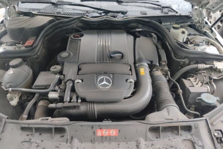 Used Mercedes-Benz C-Class 2011 C 200 Fashion Travel Edition Engine Bay