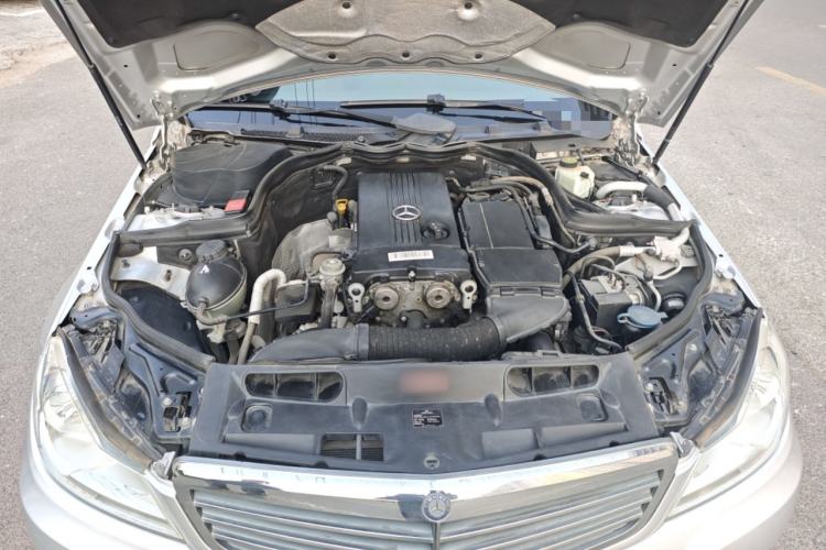 Used Mercedes-Benz C-Class 2011 C 180K Classic model Engine Bay