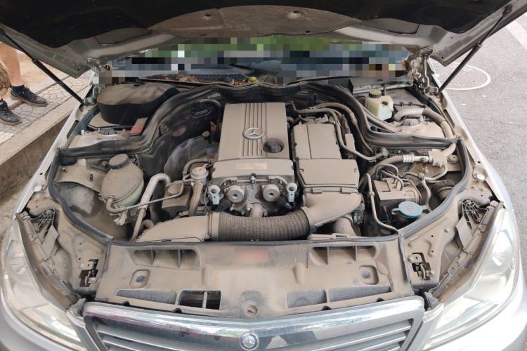 Used Mercedes-Benz C-Class 2011 C 180K Classic model Engine Bay
