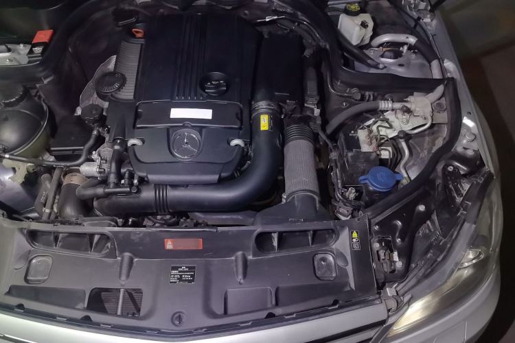 Used Mercedes-Benz C-Class 2011 C 200 CGI Fashion Model Engine Bay Left