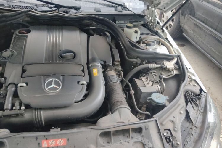 Used Mercedes-Benz C-Class 2011 C 200 Fashion Travel Edition Engine Bay Left