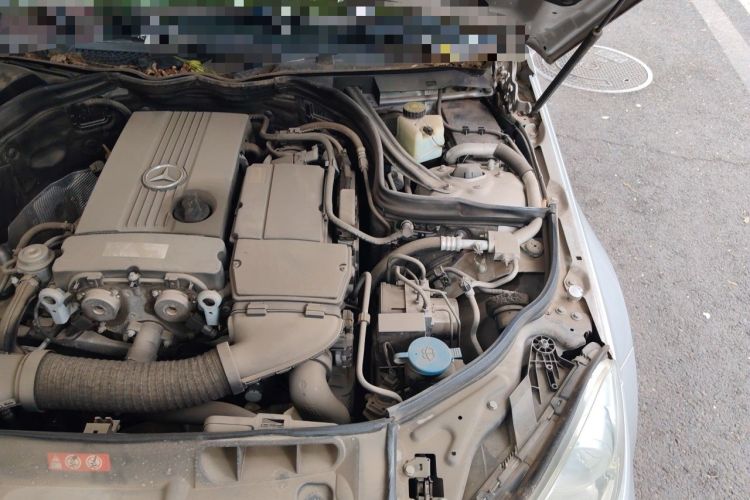 Used Mercedes-Benz C-Class 2011 C 180K Classic model Engine Bay Left