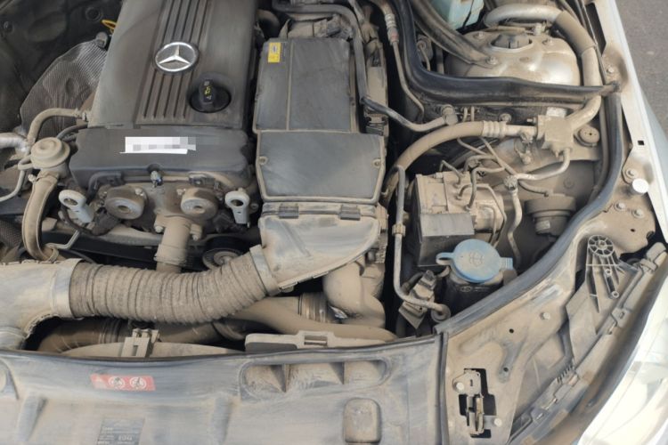 Used Mercedes-Benz C-Class 2011 C 180K Classic model Engine Bay Left