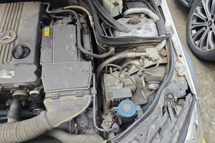 Used Mercedes-Benz C-Class 2011 C 180K Classic model Engine Bay Left