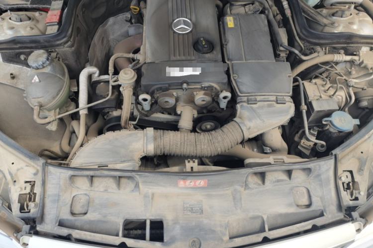 Used Mercedes-Benz C-Class 2011 C 180K Classic model Engine Bay