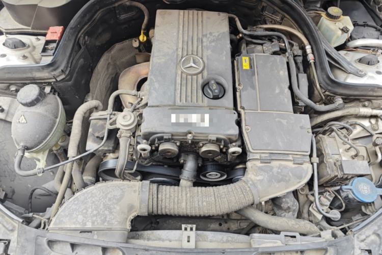 Used Mercedes-Benz C-Class 2011 C 180K Classic model Engine Bay