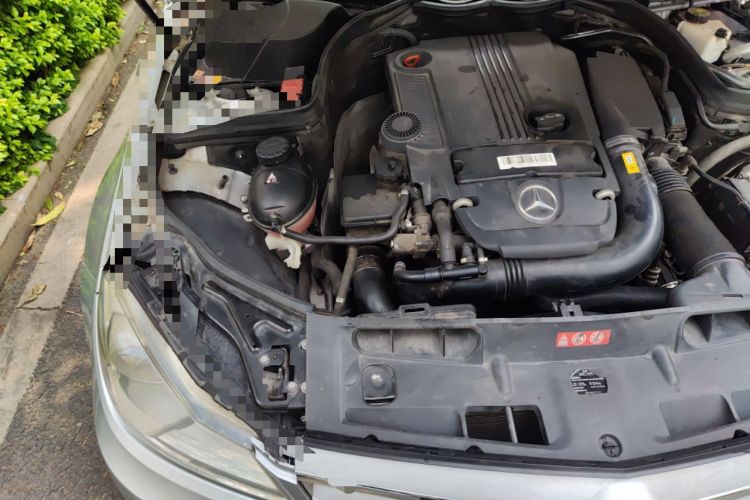 Used Mercedes-Benz C-Class 2011 C 200 CGI Fashion Model Engine Bay Right