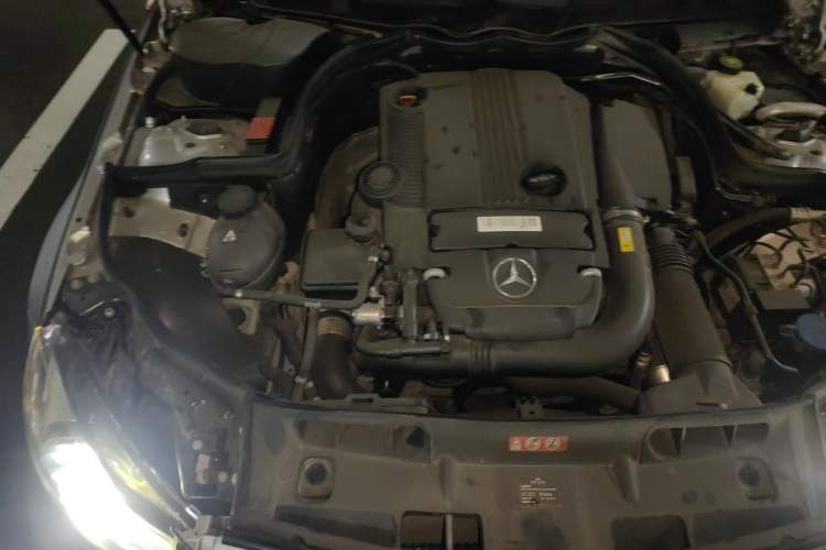 Used Mercedes-Benz C-Class 2011 C 260 CGI Fashion Model Engine Bay Right