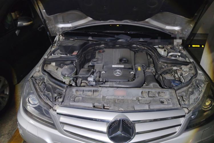 Used Mercedes-Benz C-Class 2011 C 200 CGI Fashion Model Engine Bay Right
