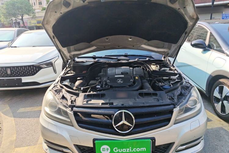 Used Mercedes-Benz C-Class 2011 C 260 CGI Fashion Model Engine Bay