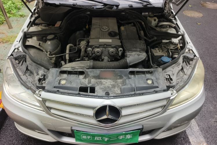 Used Mercedes-Benz C-Class 2011 C 180K Classic model Engine Bay