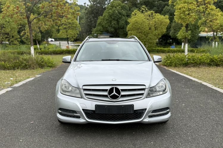 Used Mercedes-Benz C-Class 2011 C 200 Fashion Travel Edition Exterior 1