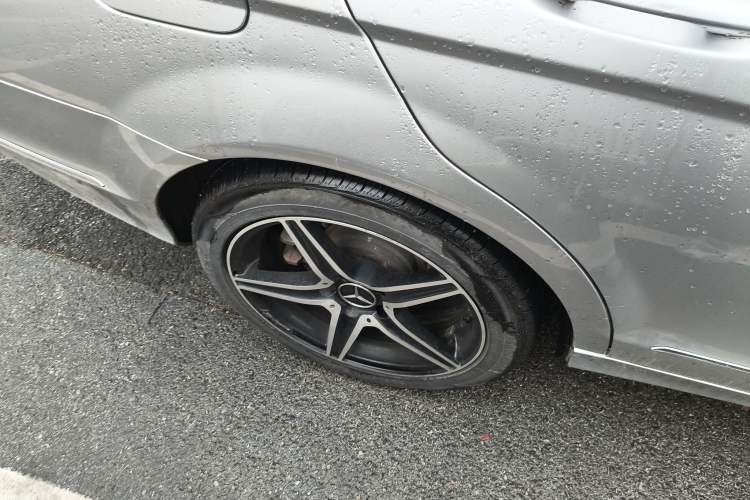 Used Mercedes-Benz C-Class 2011 C 200 Fashion Travel Edition Exterior 5