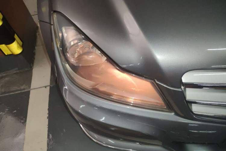 Used Mercedes-Benz C-Class 2011 C 200 Fashion Travel Edition Exterior 6