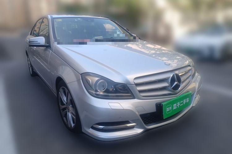 Used Mercedes-Benz C-Class 2011 C 200 CGI Fashion Model Front Right 45 Deg