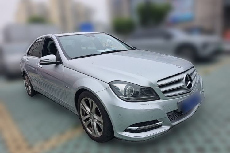 Used Mercedes-Benz C-Class 2011 C 200 CGI Elegant Model Front Right 45 Deg
