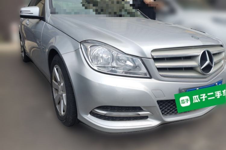 Used Mercedes-Benz C-Class 2011 C 180K Classic model Front Right 45 Deg