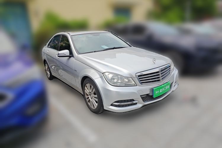 Used Mercedes-Benz C-Class 2011 C 200 CGI Elegant Model Front Right 45 Deg