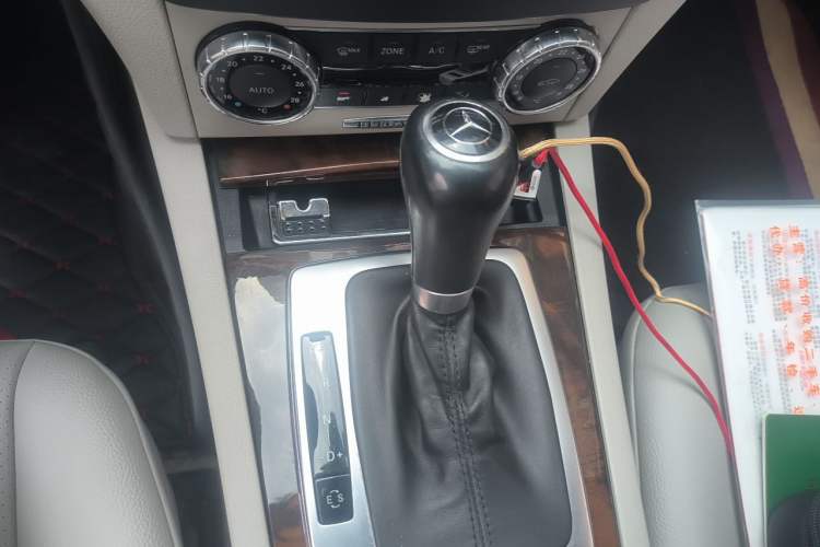 Used Mercedes-Benz C-Class 2011 C 200 CGI Elegant Model Gear Lever