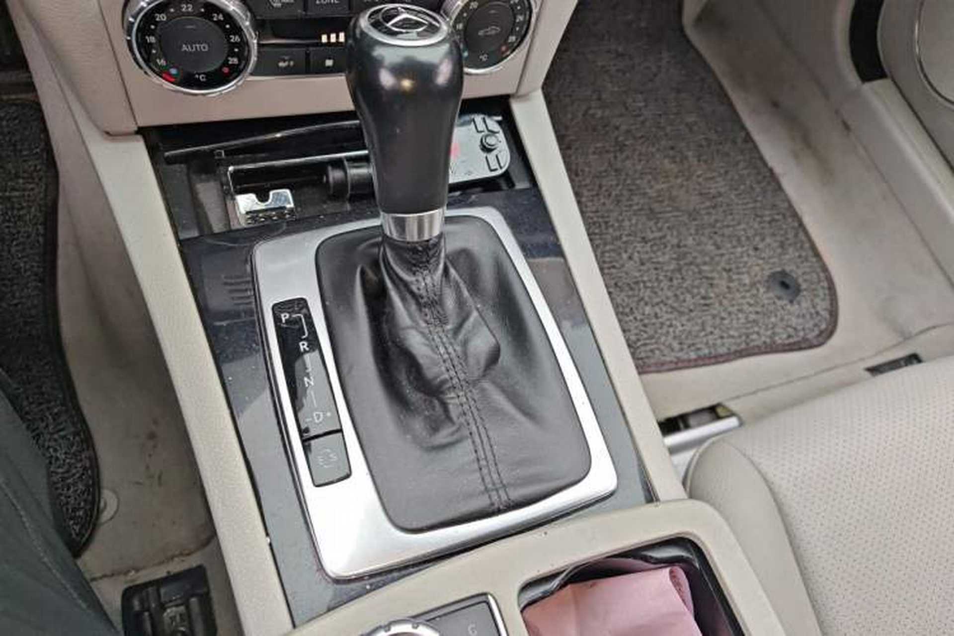 Used Mercedes-Benz C-Class 2011 C 180K Classic model Gear Lever
