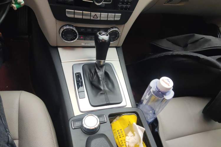 Used Mercedes-Benz C-Class 2011 C 200 Fashion Travel Edition Gear Lever