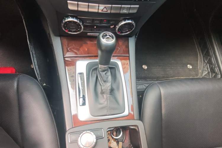 Used Mercedes-Benz C-Class 2011 C 200 CGI Elegant Model Gear Lever