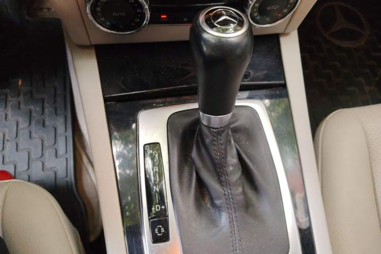 Used Mercedes-Benz C-Class 2011 C 180K Classic model Gear Lever