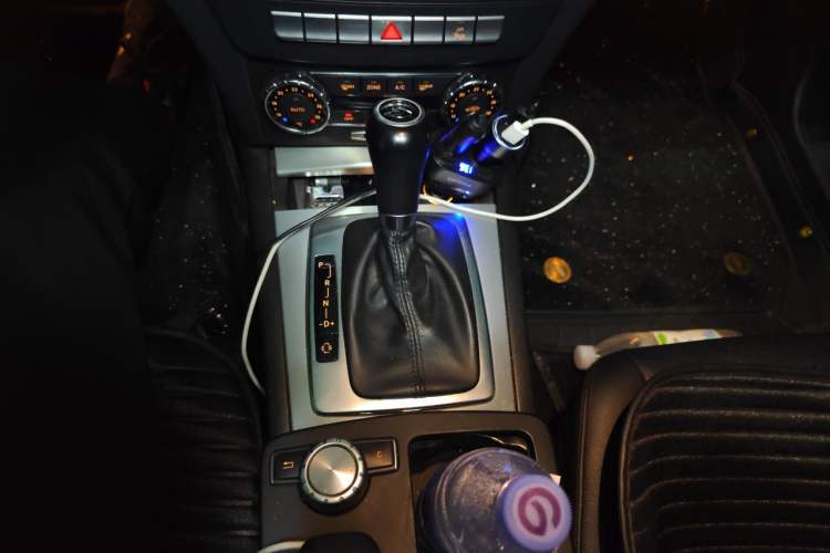 Used Mercedes-Benz C-Class 2011 C 200 Fashion Travel Edition Gear Lever