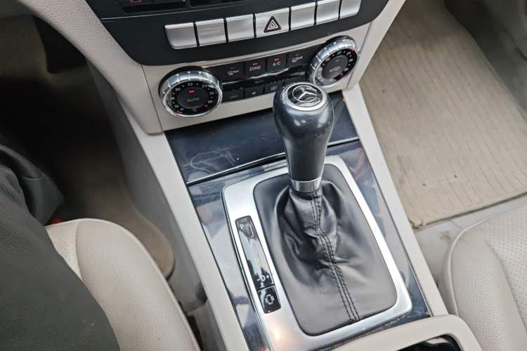Used Mercedes-Benz C-Class 2011 C 180K Classic model Gear Lever