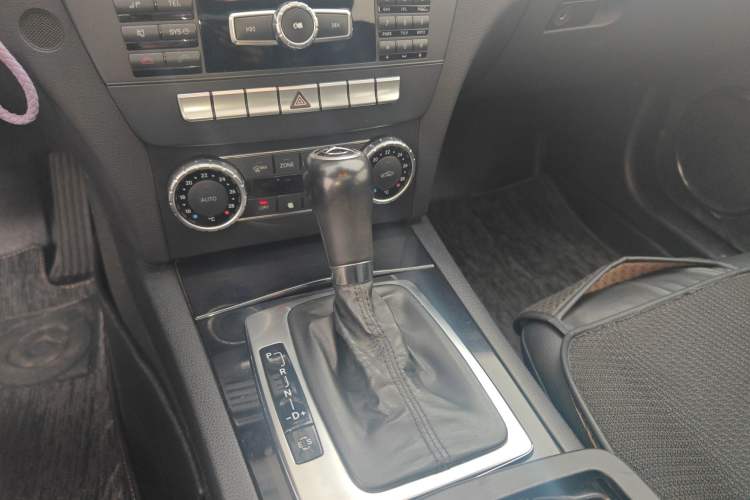 Used Mercedes-Benz C-Class 2011 C 180K Classic model Gear Lever