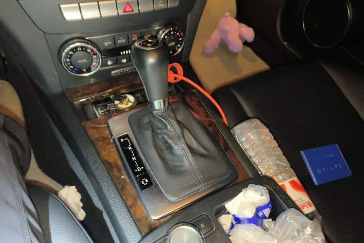 Used Mercedes-Benz C-Class 2011 C 200 CGI Elegant Model Gear Lever
