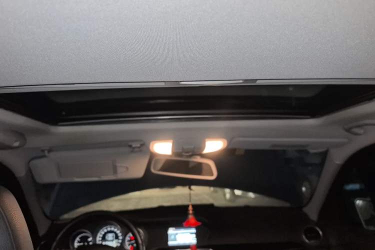 Used Mercedes-Benz C-Class 2011 C 180K Classic model Headliner