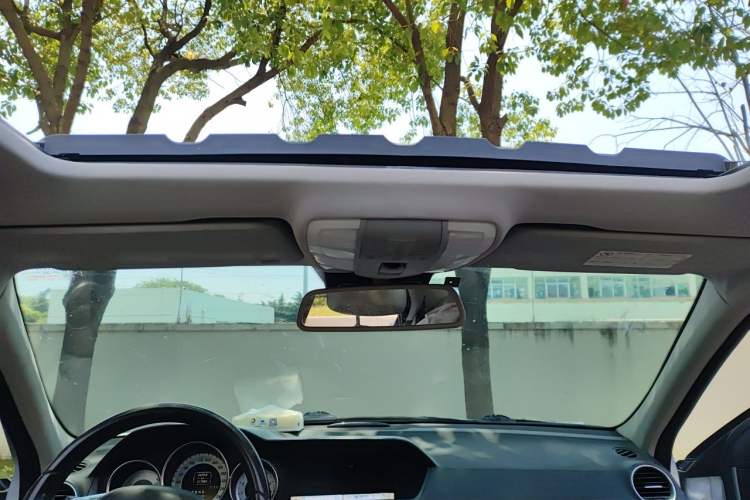 Used Mercedes-Benz C-Class 2011 C 200 CGI Fashion Model Headliner